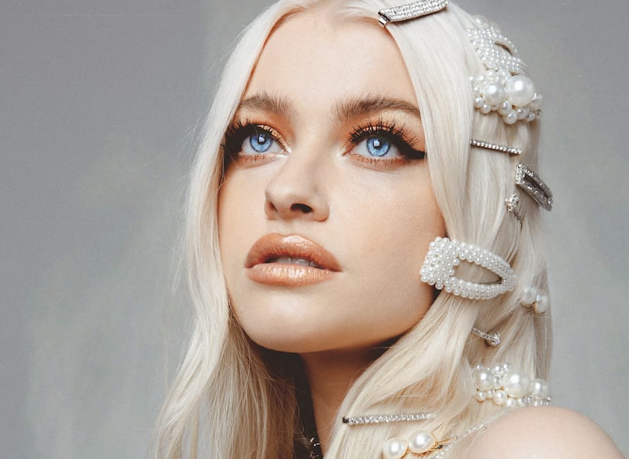 Alice Chater Tonight