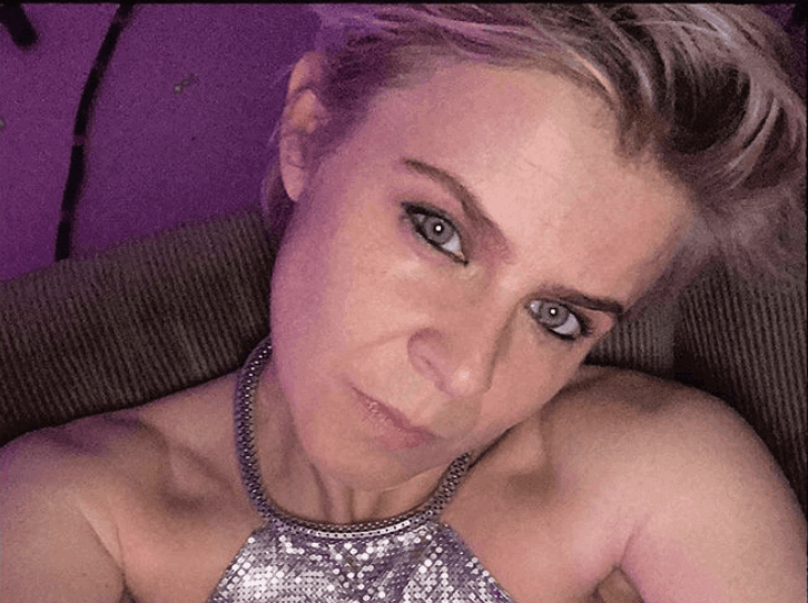Robyn Studio Max Martin